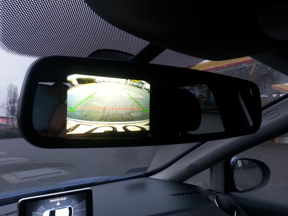 Seat Ibiza Style - lusterko wsteczne z obrazem z kamery cofania