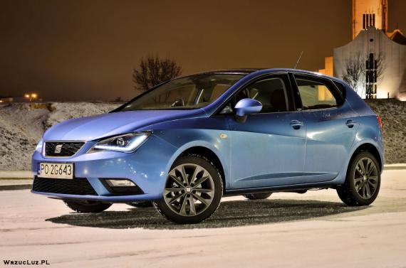 Seat Ibiza Style - widok boku auta